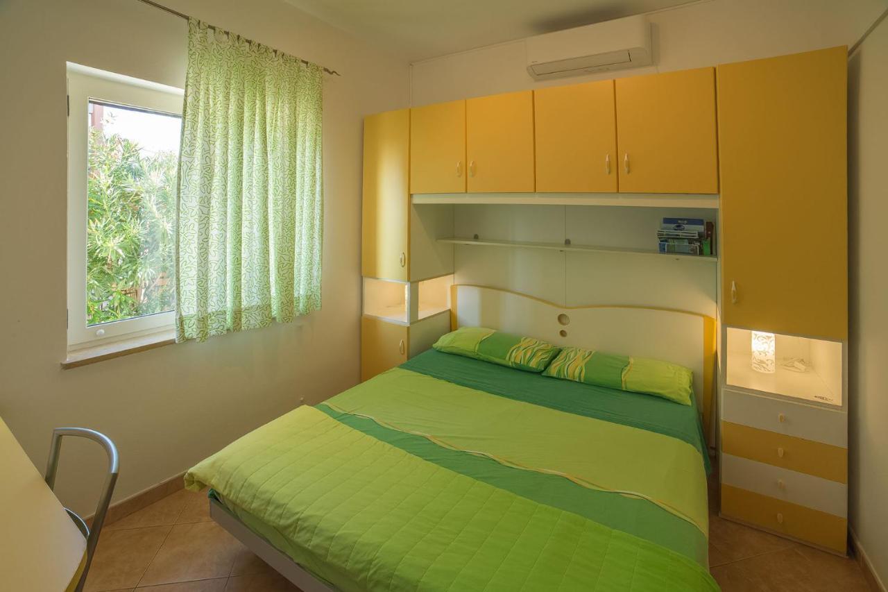 Apartments Luci And Kety Лун Екстериор снимка