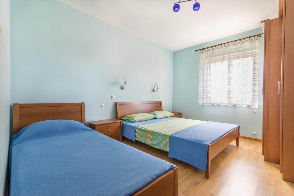 Apartments Luci And Kety Лун Екстериор снимка